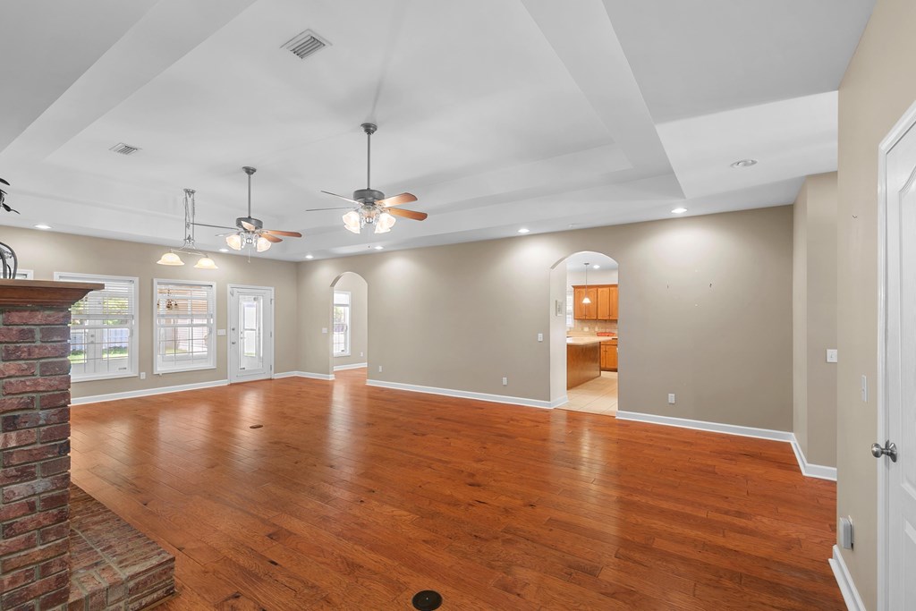 371 Bradford Lane