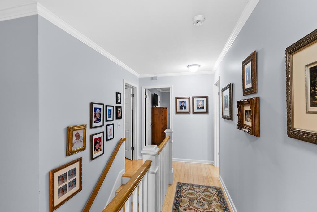 1205 Hillbrook