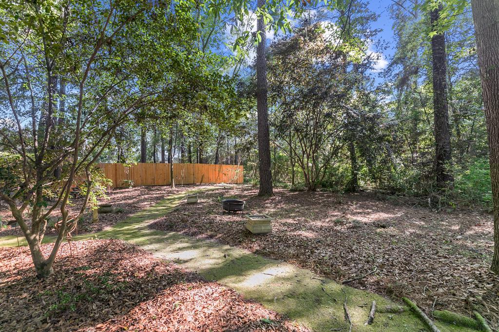1205 Hillbrook