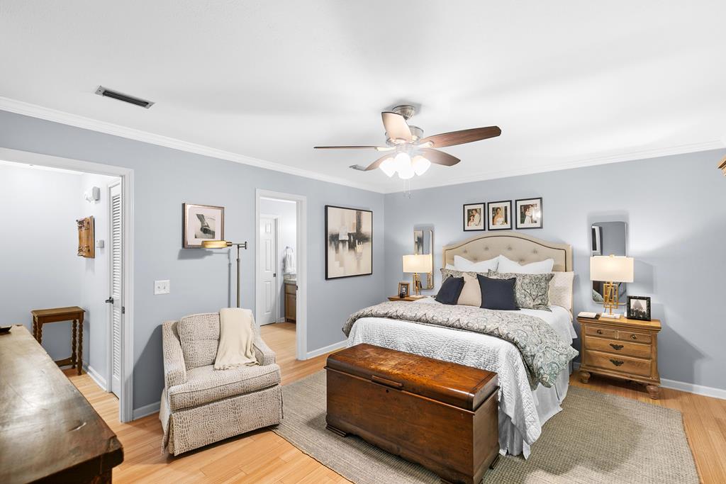 1205 Hillbrook