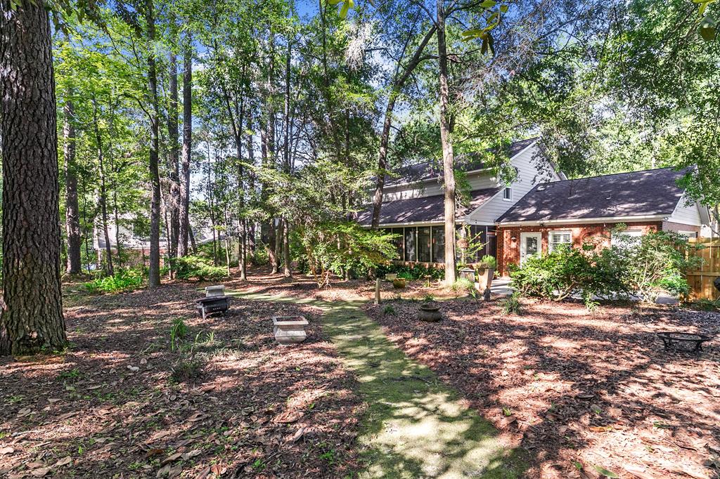 1205 Hillbrook