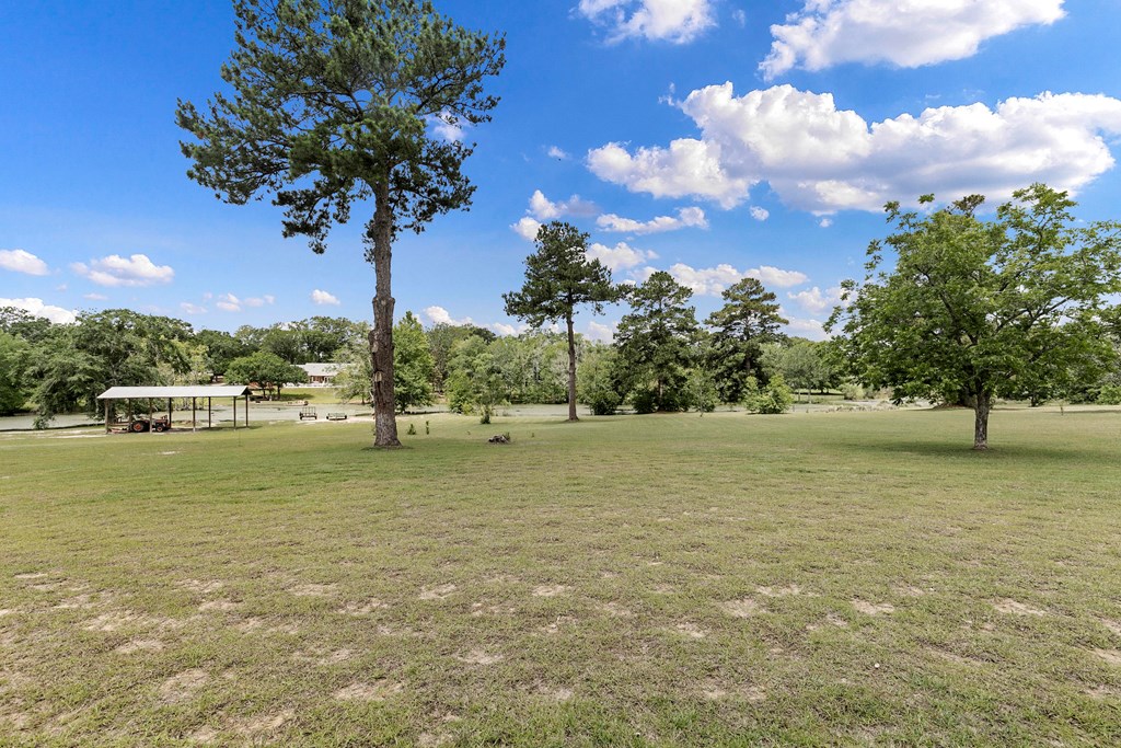 576 S County Road 33