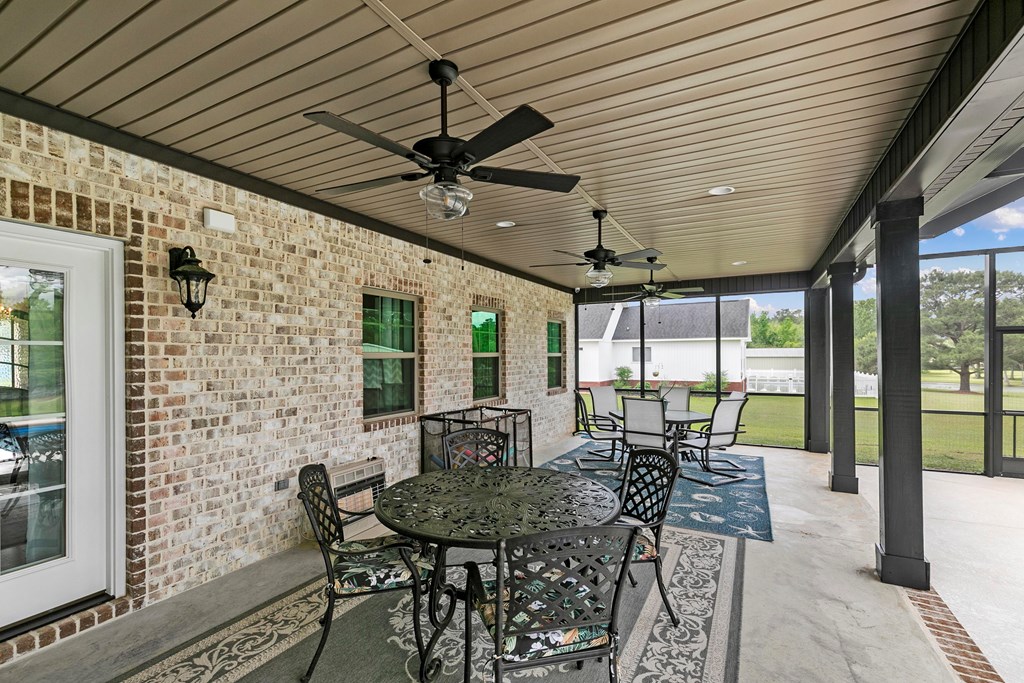 576 S County Road 33