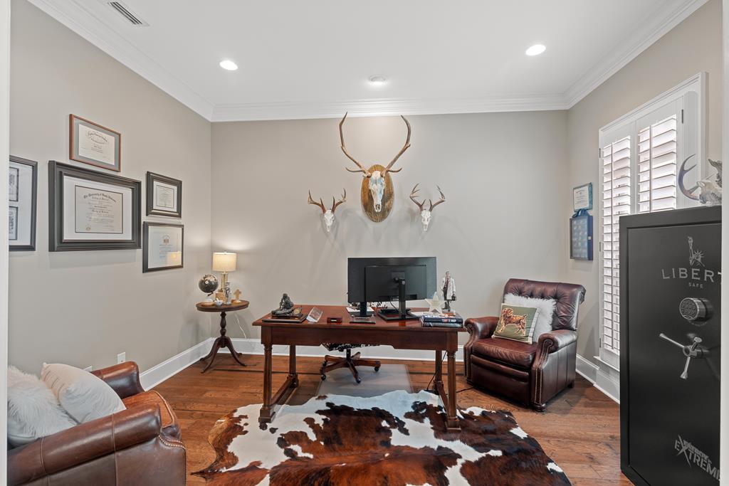 807 Liveoak Trail