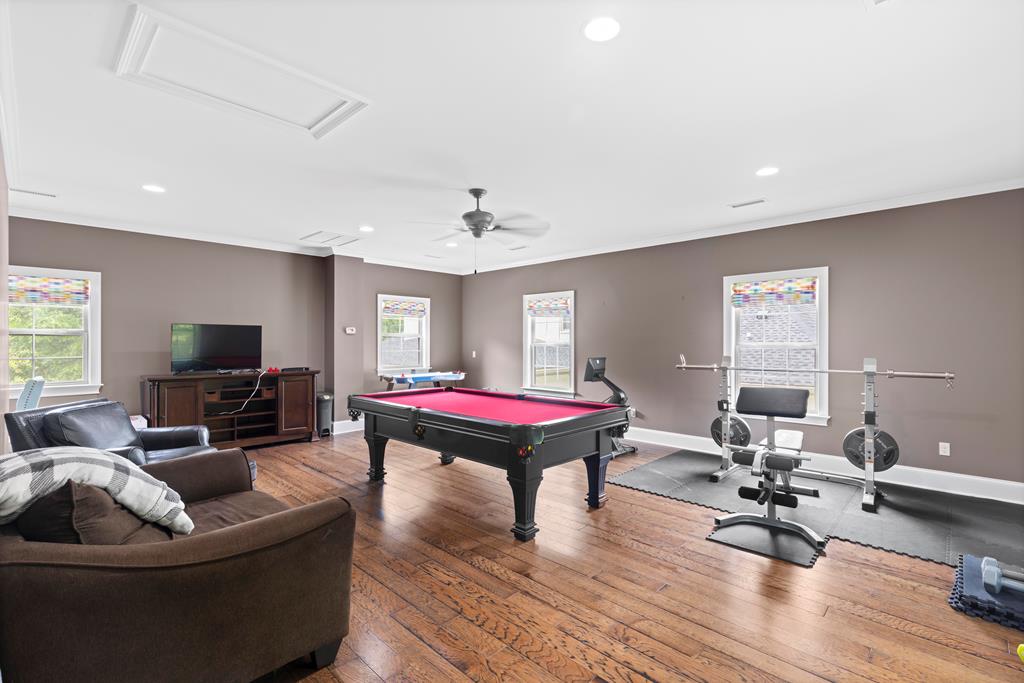 807 Liveoak Trail