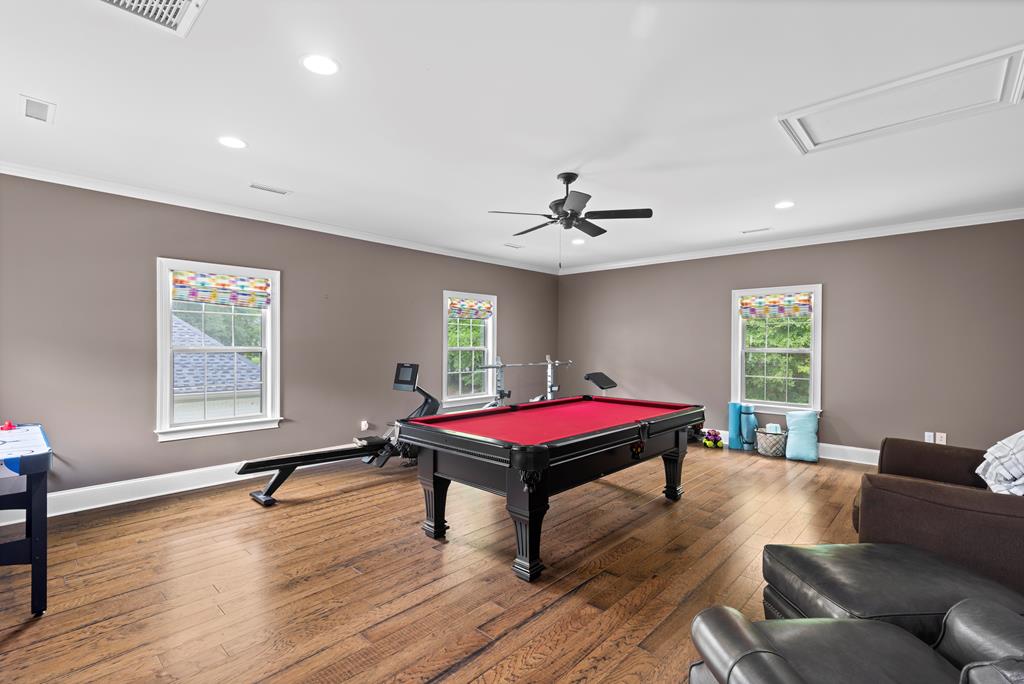 807 Liveoak Trail