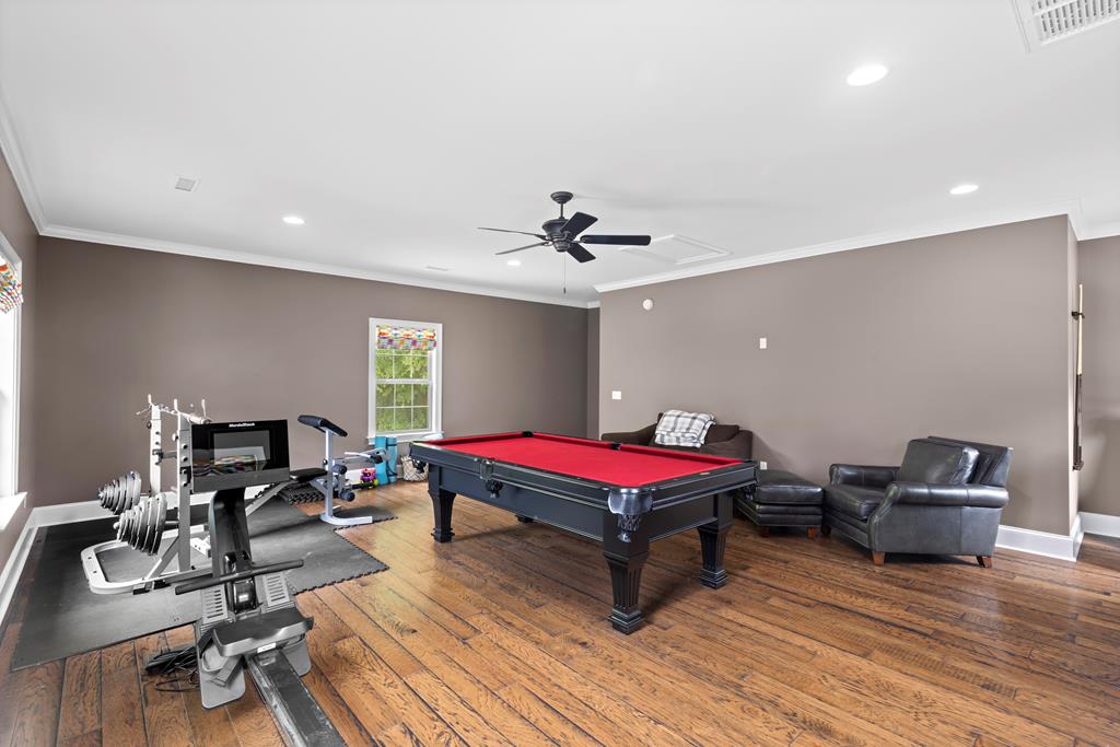 807 Liveoak Trail