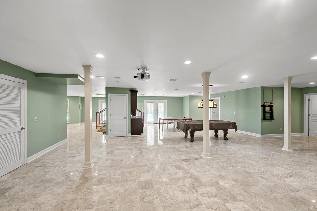320 Bocage