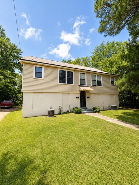 912 S Oates St.