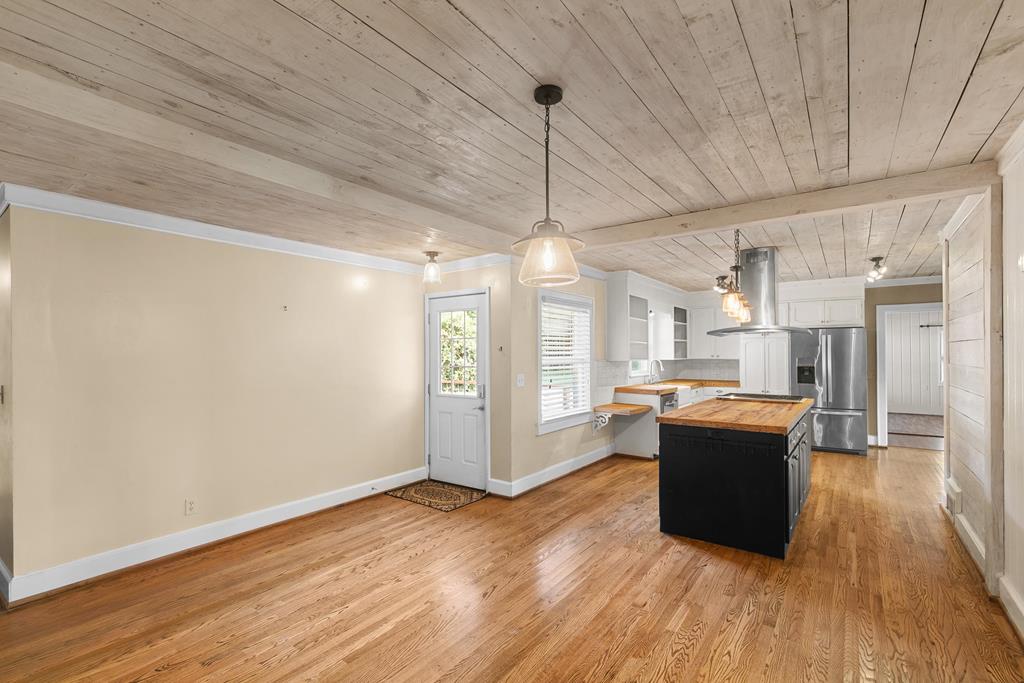 514 S Main