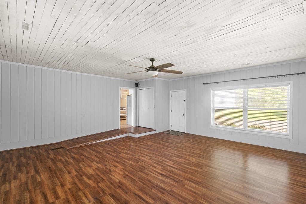 514 S Main