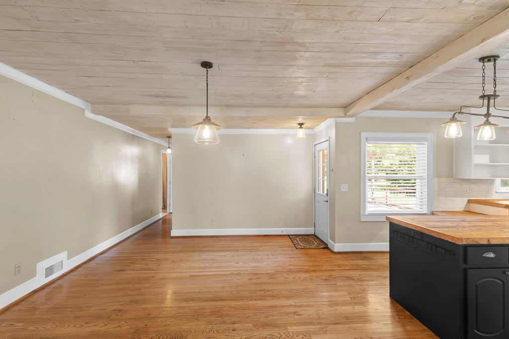 514 S Main