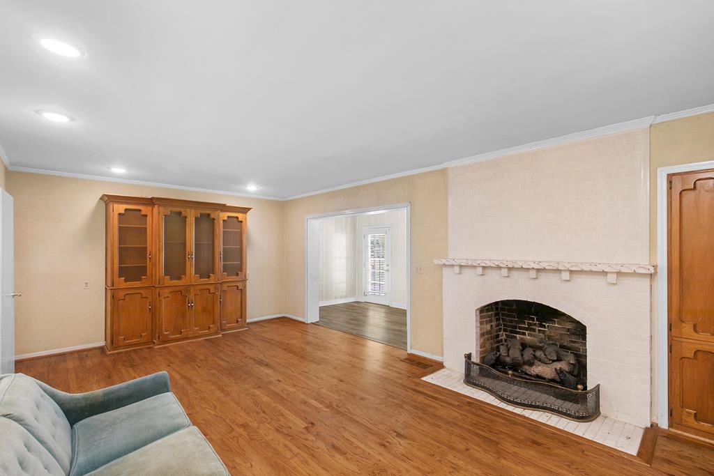 514 S Main
