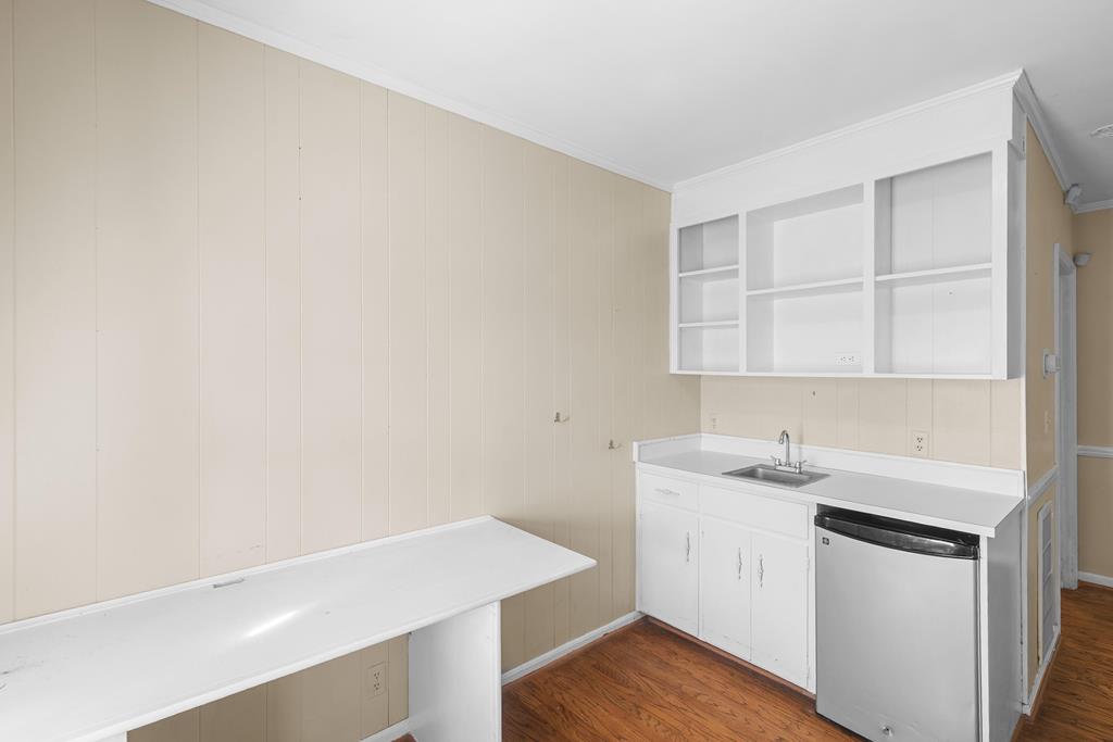514 S Main