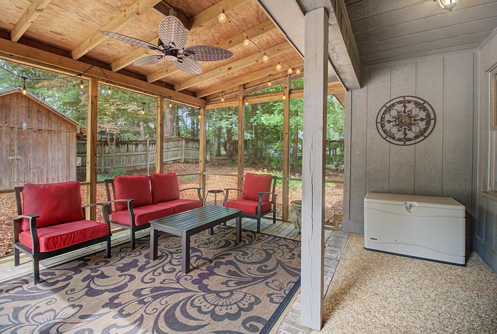 2114 Shadybrook Lane