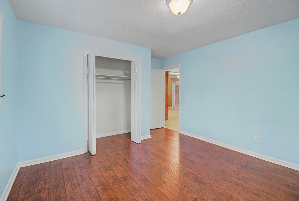 2114 Shadybrook Lane