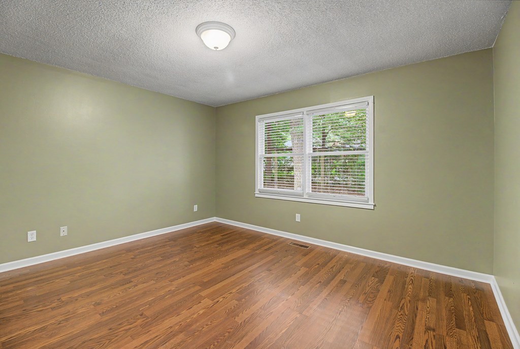 2114 Shadybrook Lane