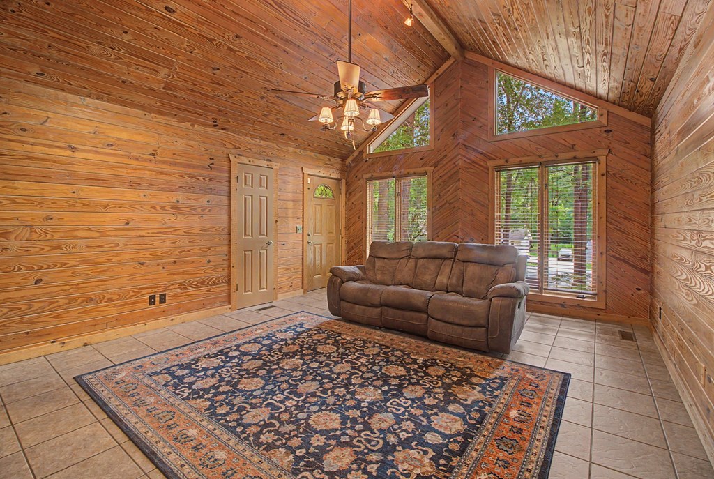 2114 Shadybrook Lane