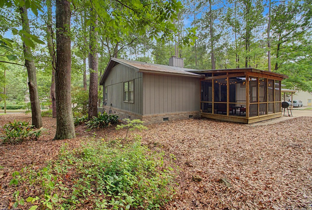 2114 Shadybrook Lane