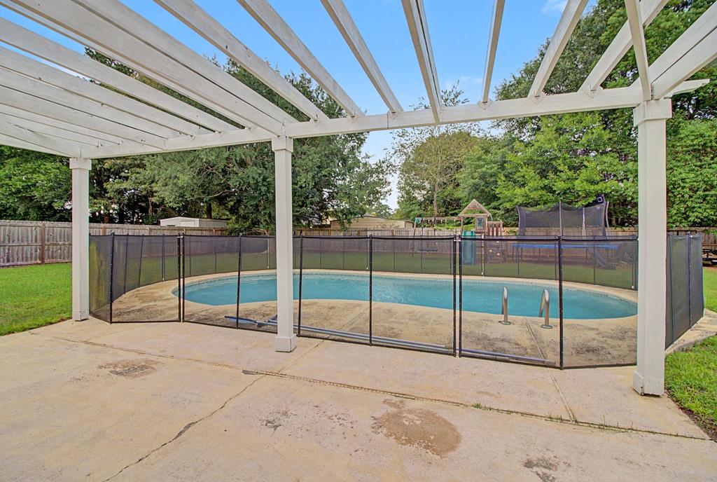 104 Trenton Ct