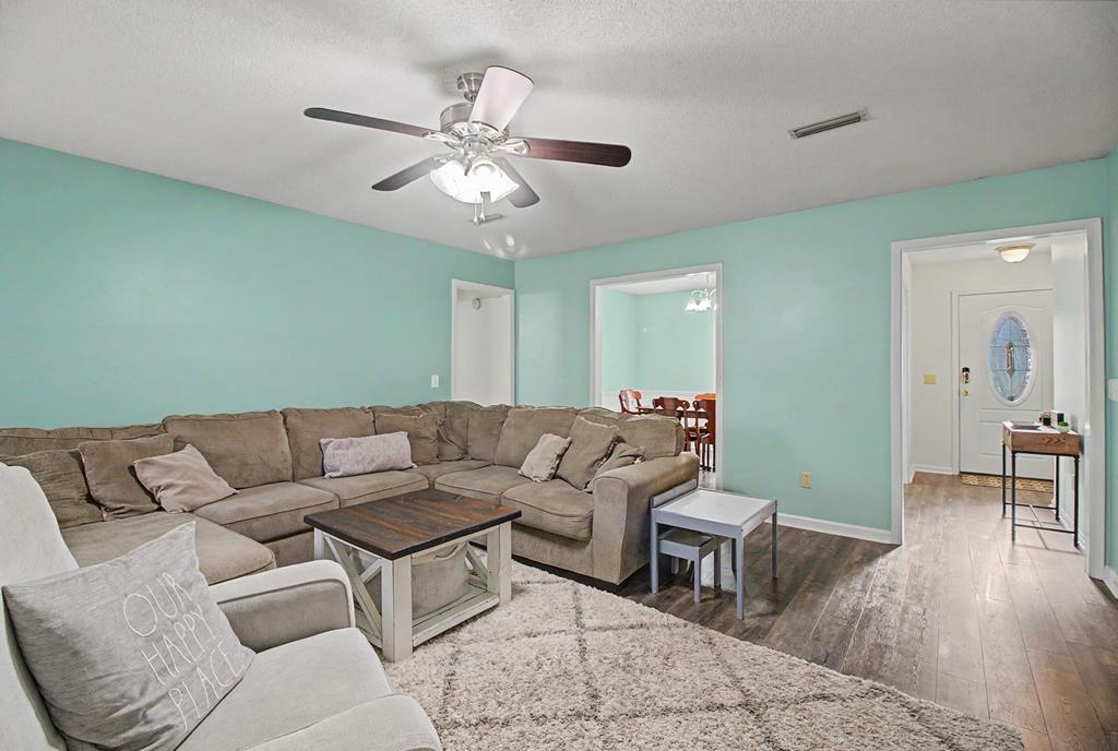 104 Trenton Ct