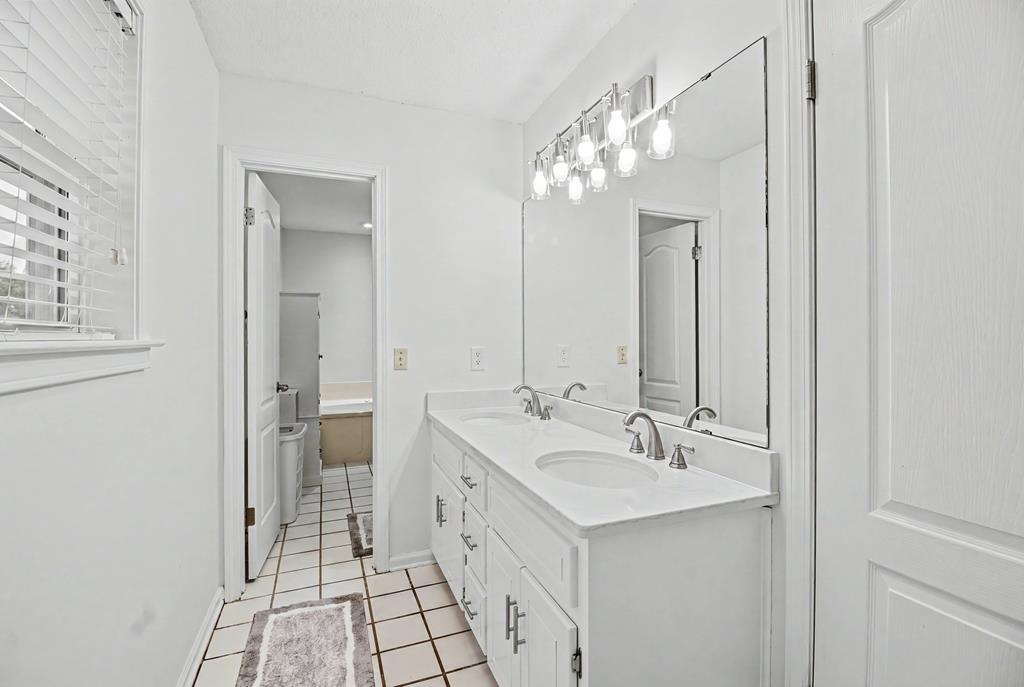 104 Trenton Ct