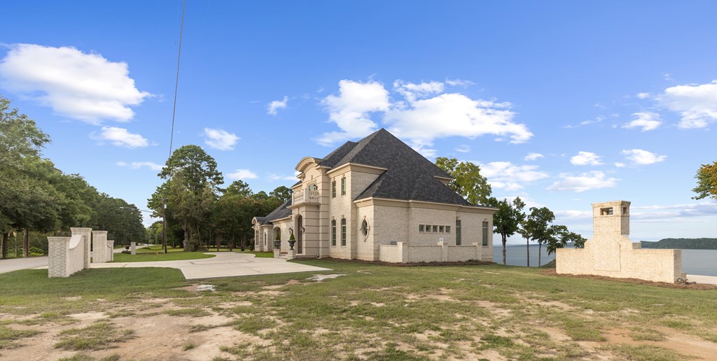 547 St. Francis Rd
