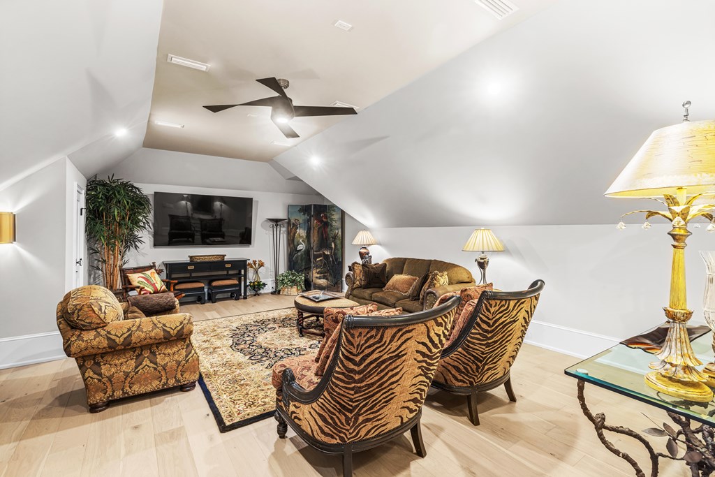 547 St. Francis Rd