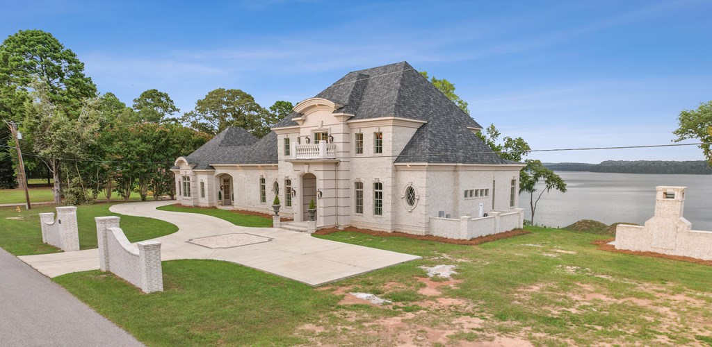 547 St. Francis Rd