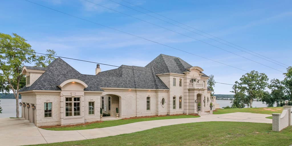 547 St. Francis Rd