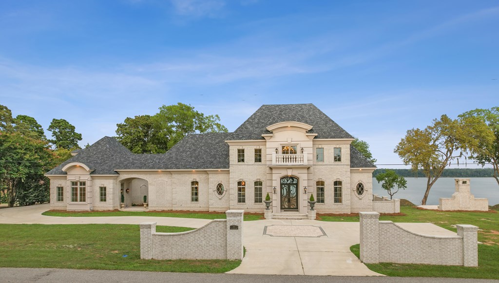 547 St. Francis Rd