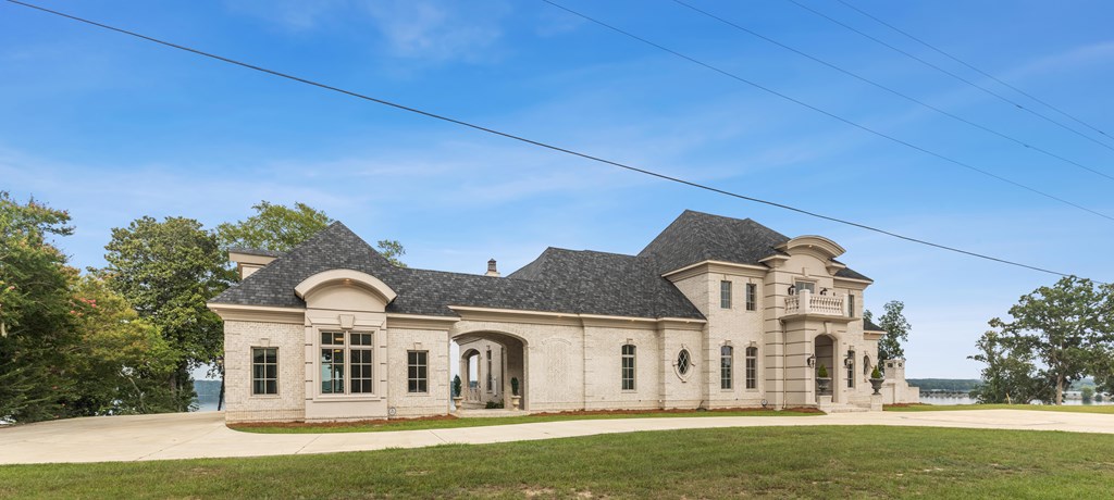 547 St. Francis Rd