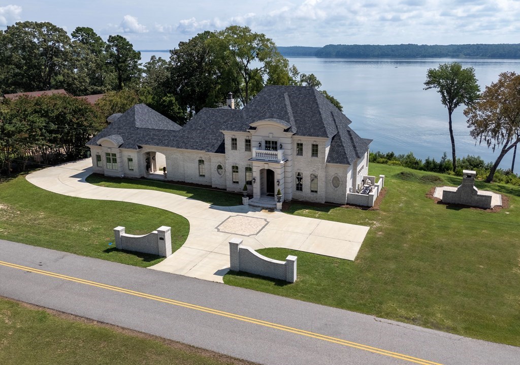 547 St. Francis Rd