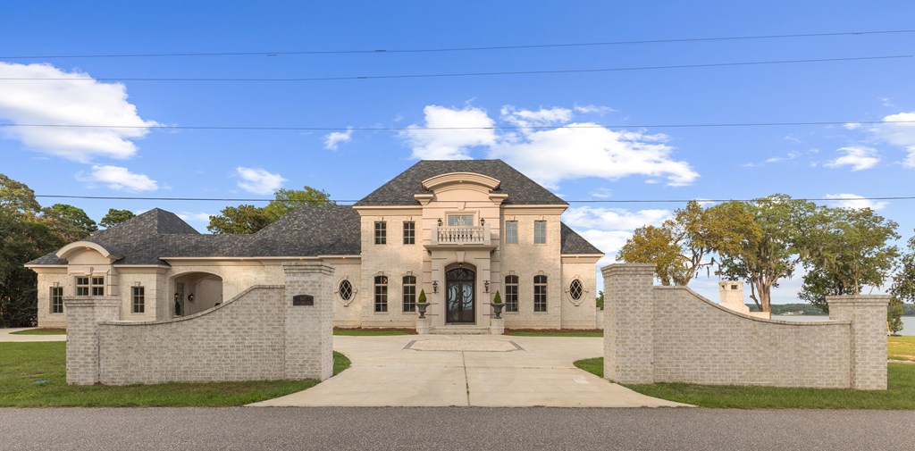 547 St. Francis Rd