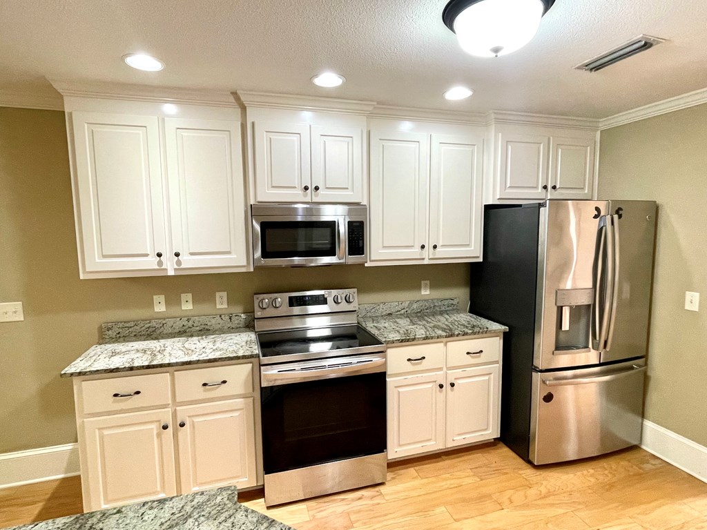 235 Princeton Dr