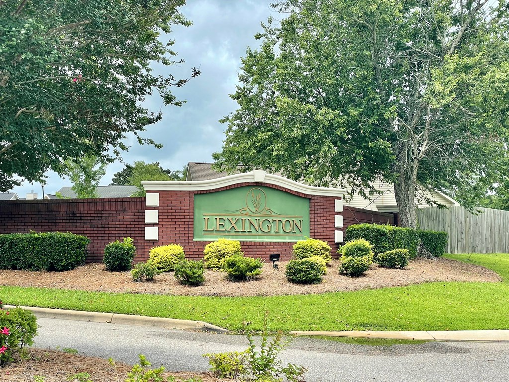 235 Princeton Dr