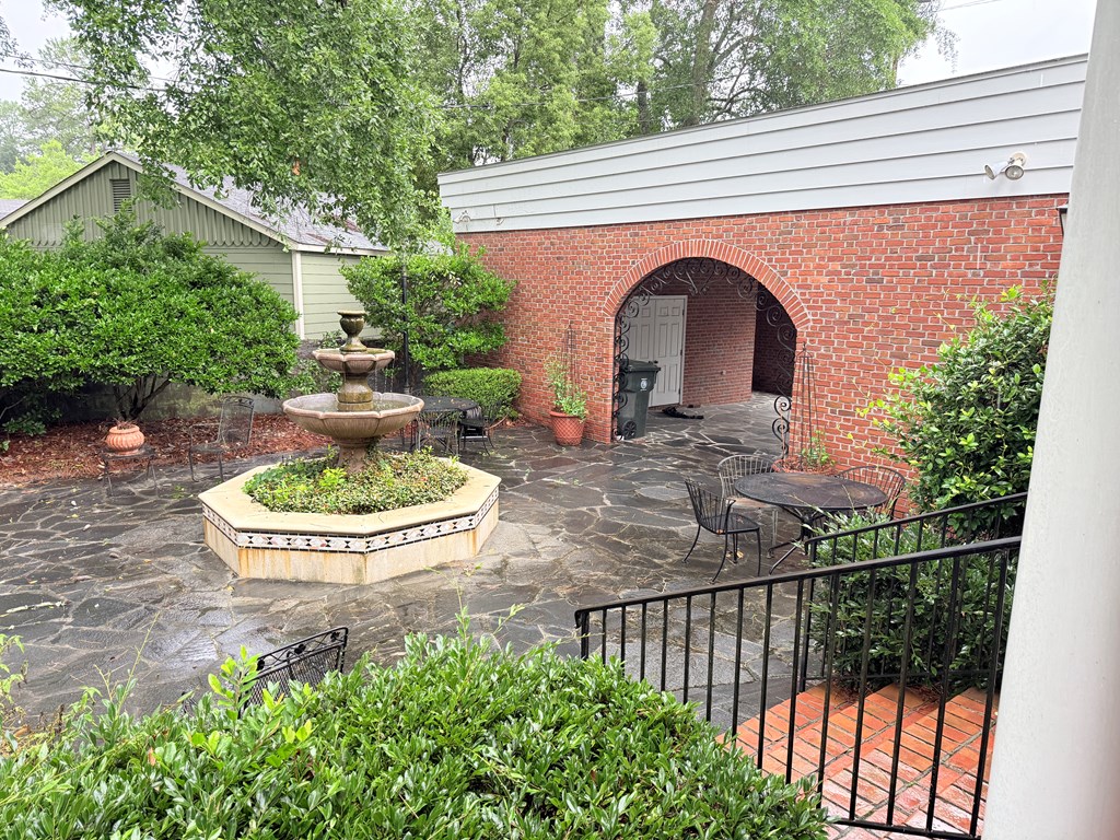 209 Hazelwood
