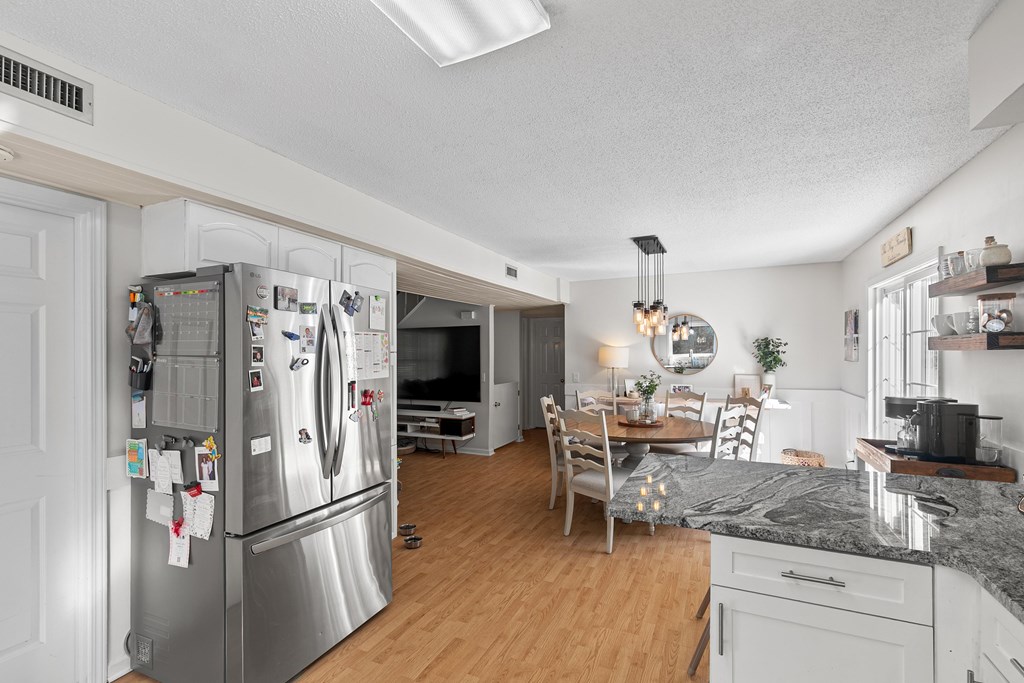 910 Derbyshire Dr.