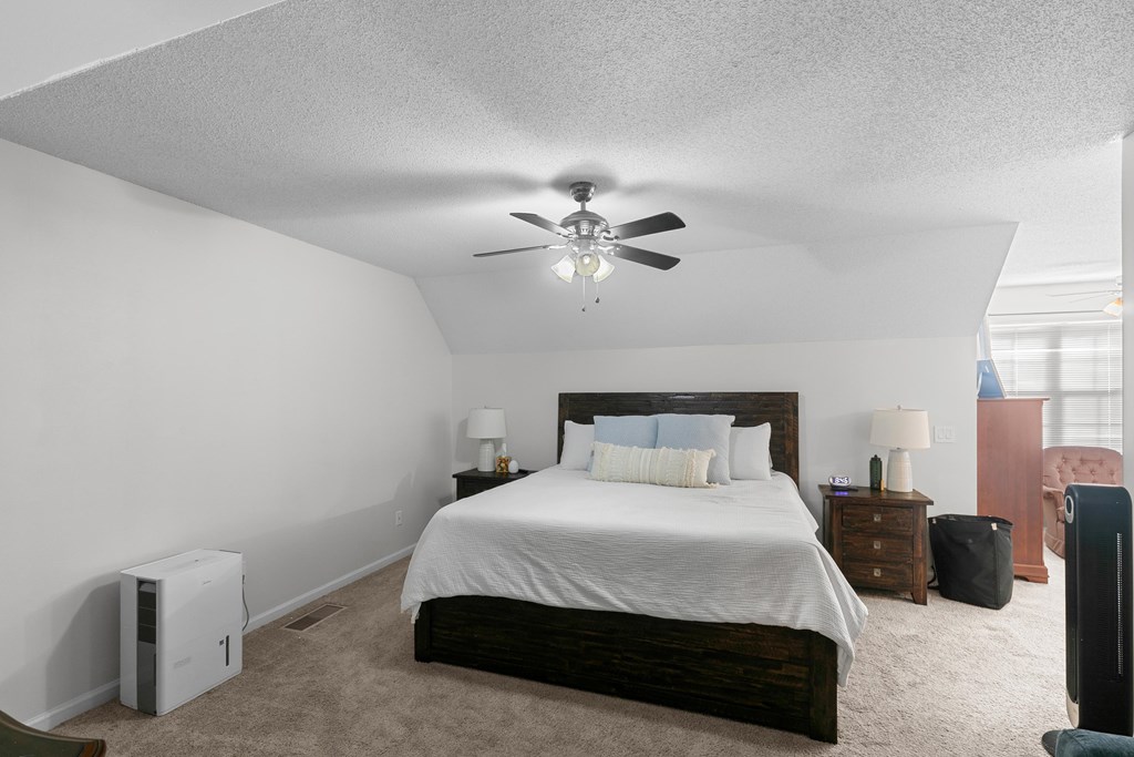 910 Derbyshire Dr.
