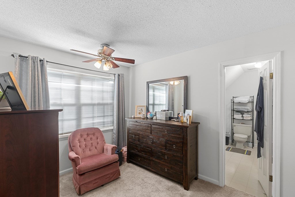 910 Derbyshire Dr.