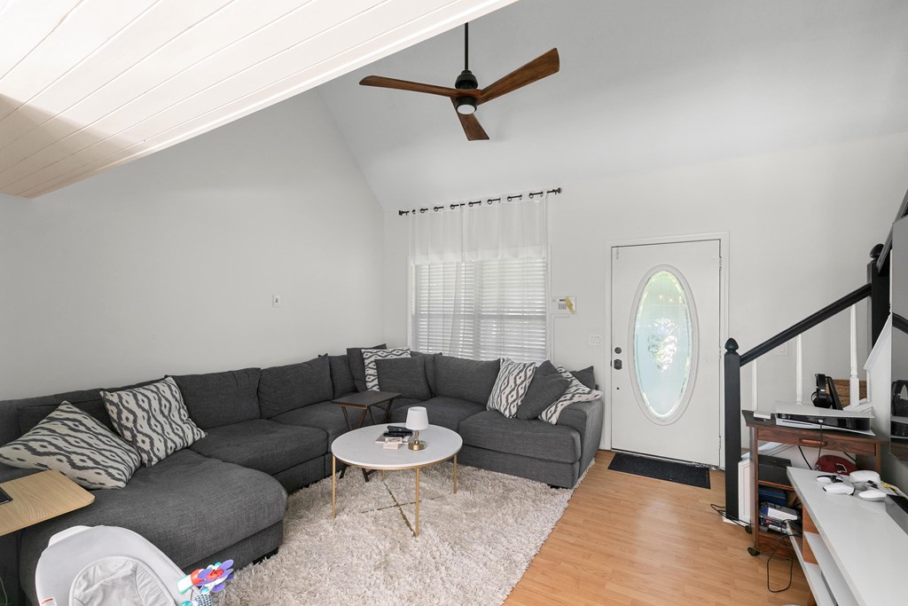 910 Derbyshire Dr.
