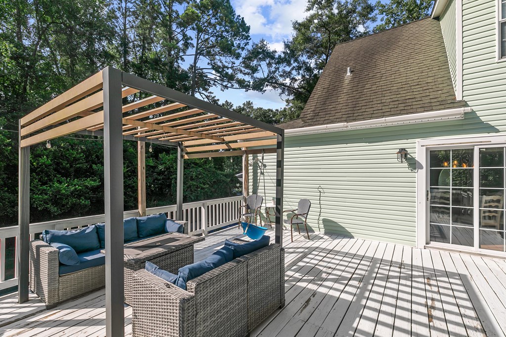 910 Derbyshire Dr.