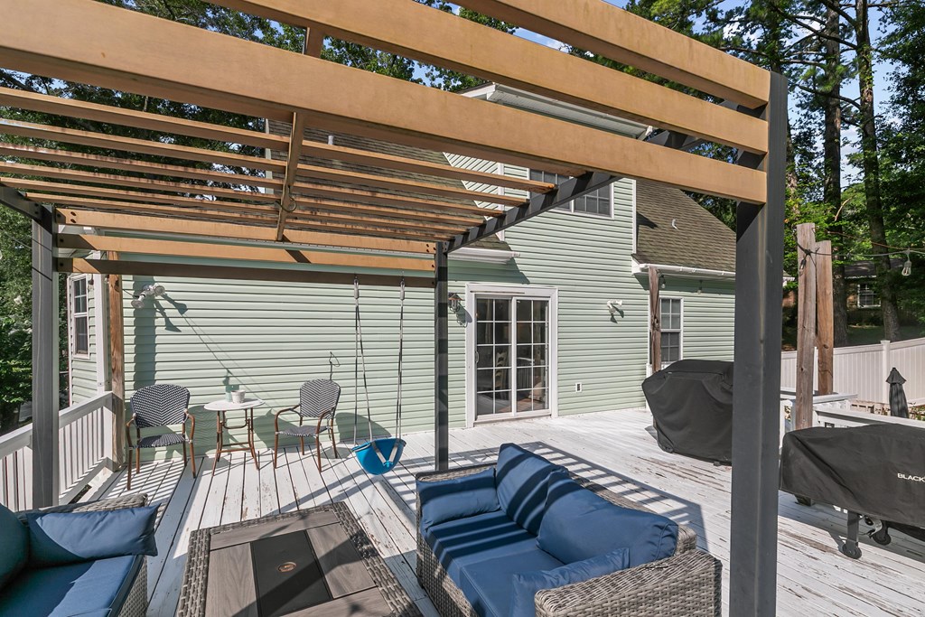 910 Derbyshire Dr.