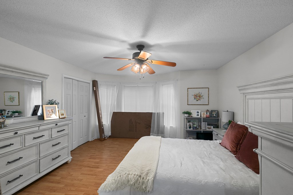 910 Derbyshire Dr.