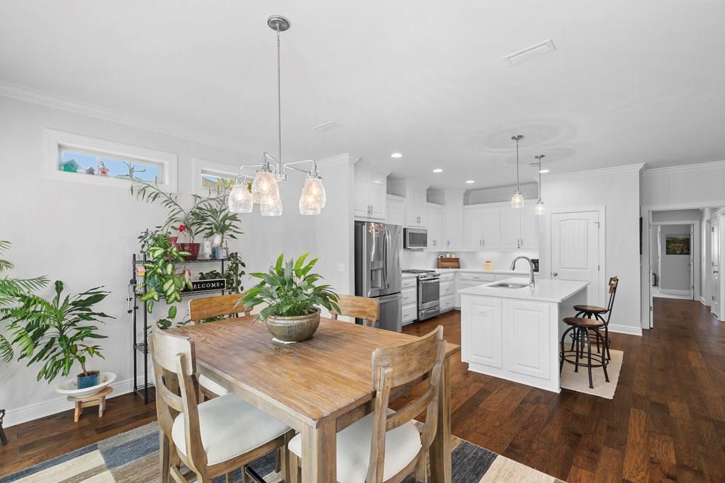 606 Billings Trail