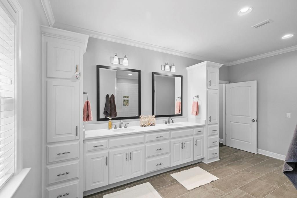 606 Billings Trail
