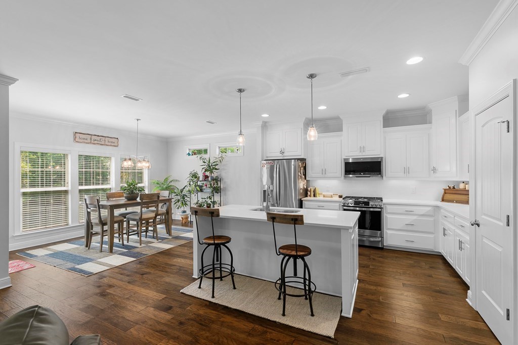 606 Billings Trail