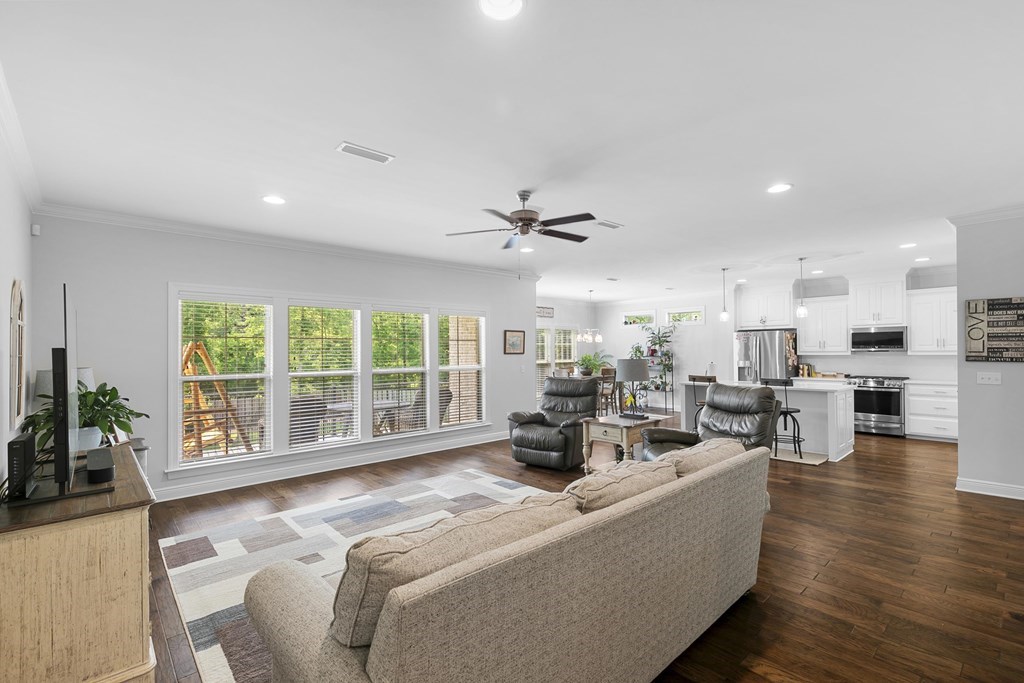 606 Billings Trail