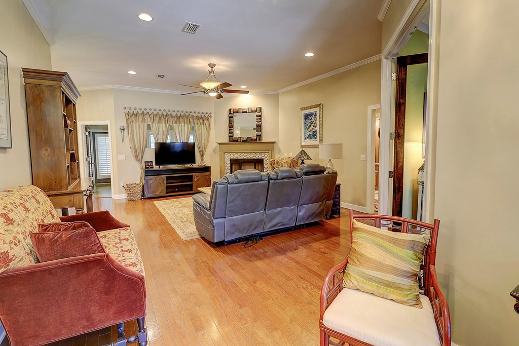 643 Westbrook Rd