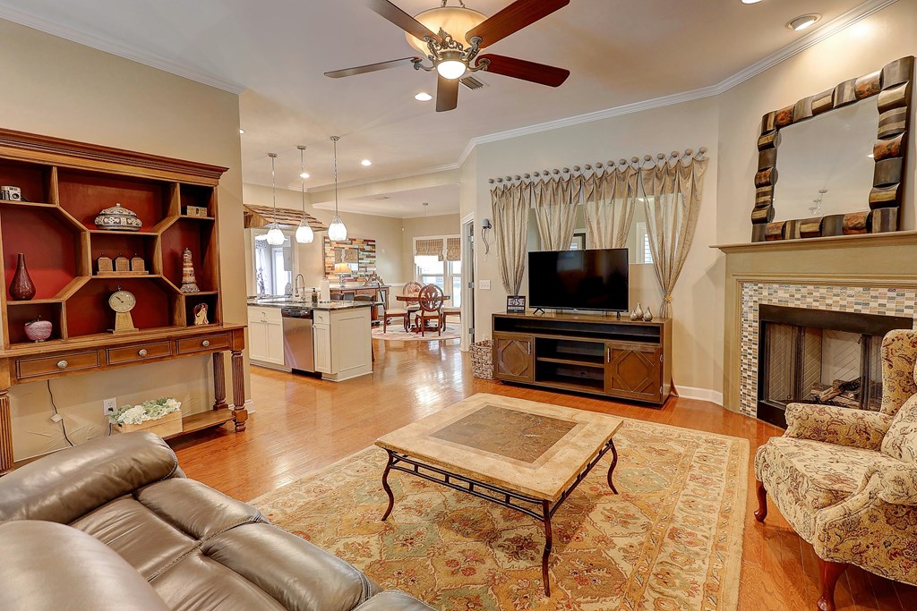 643 Westbrook Rd